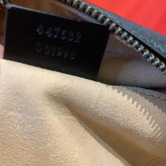 Gucci Mini Marmont Crossbody bag - Picture 11 of 16
